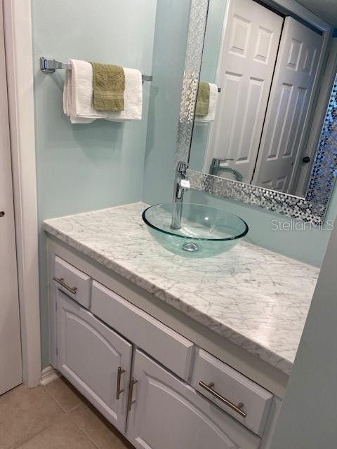 BOCA CIEGA POINT EAST - Residential