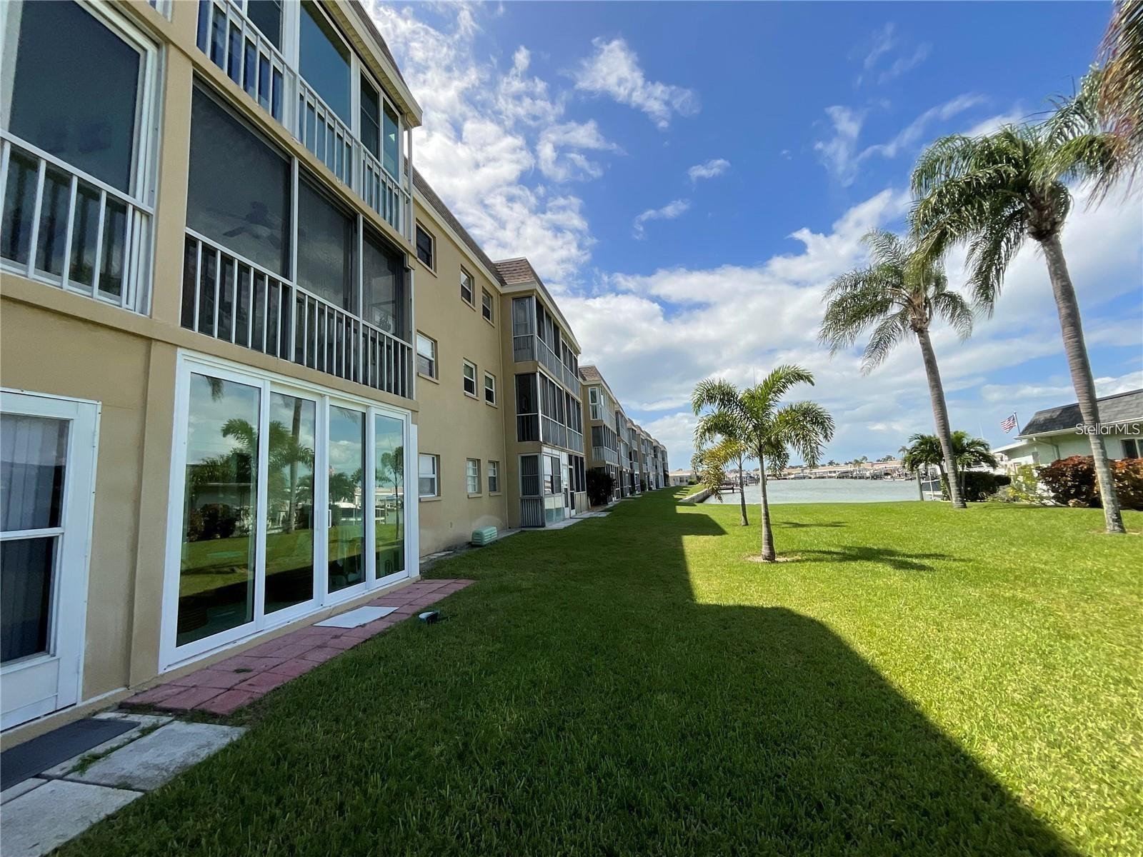 BOCA CIEGA POINT EAST - Residential