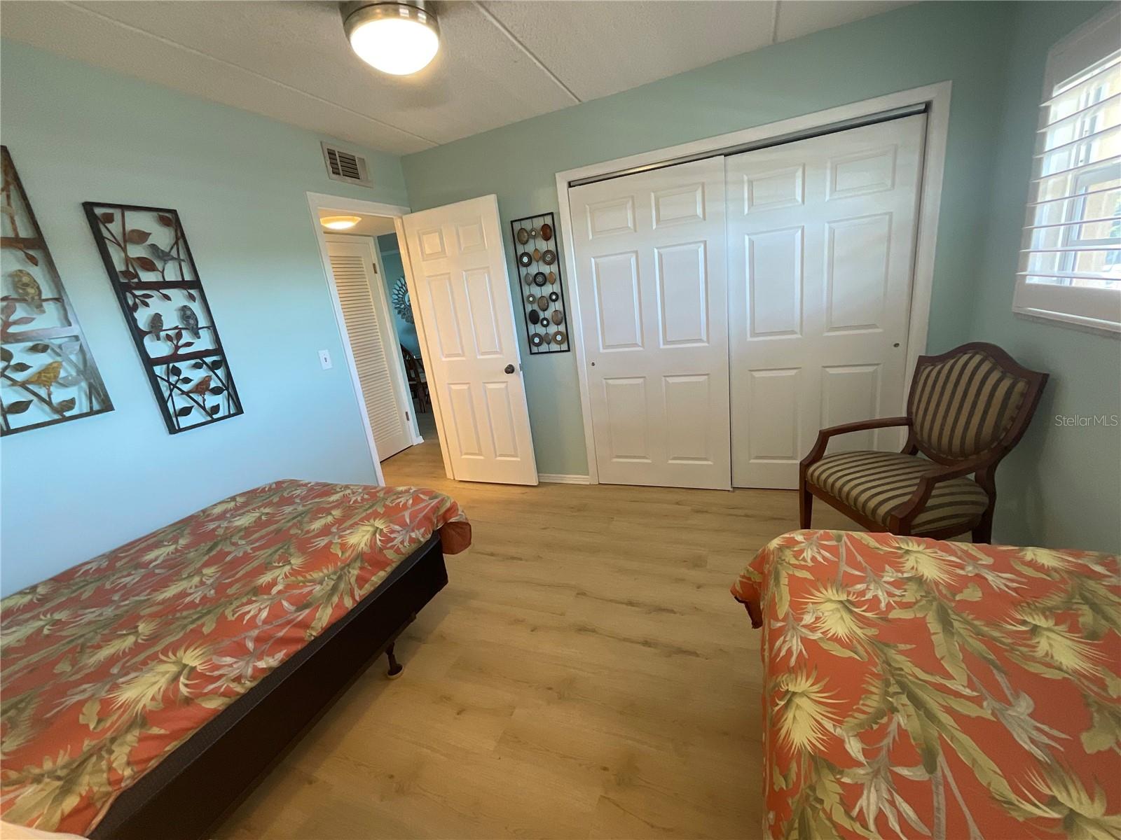 BOCA CIEGA POINT EAST - Residential