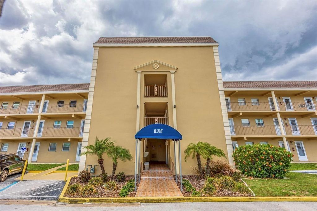 Photo of 1 Boca Ciega Point Blvd #213, St Petersburg, FL 33708 (MLS # TB8437340)