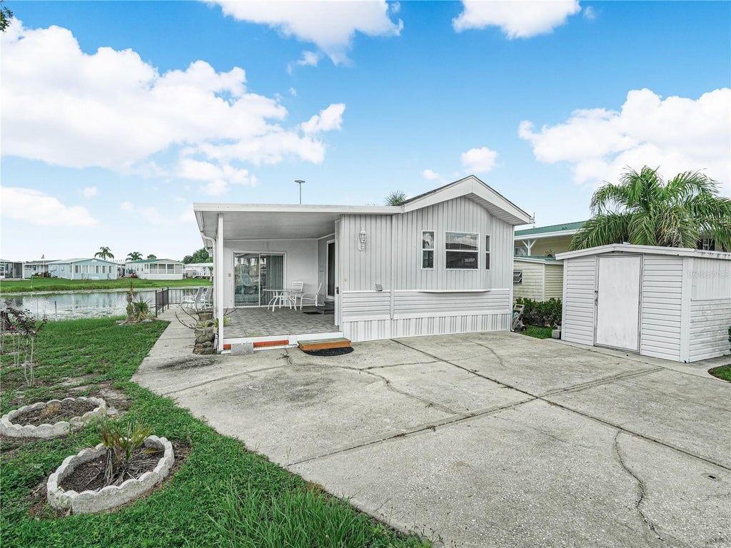 Photo of 13 Red Quill Circle, Lake Wales, FL 33898 (MLS # K4903766)