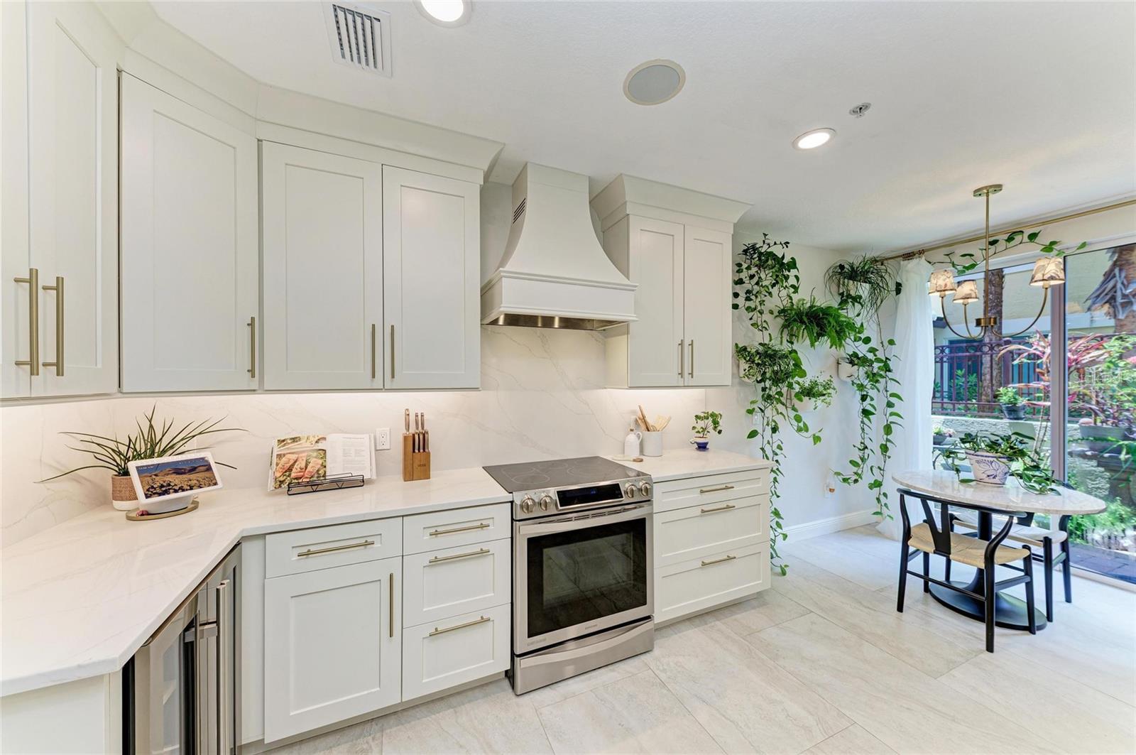 6536 MOORINGS POINT CIRCLE 101