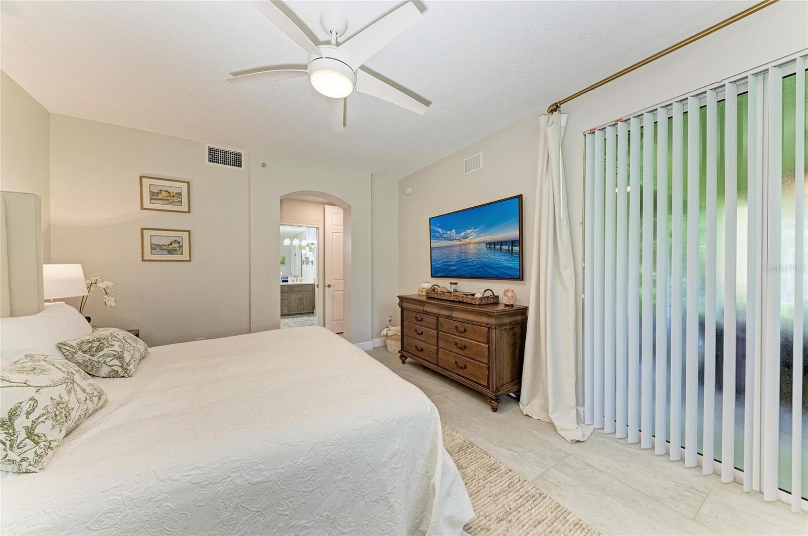 THE MOORINGS AT EDGEWATER - Residential