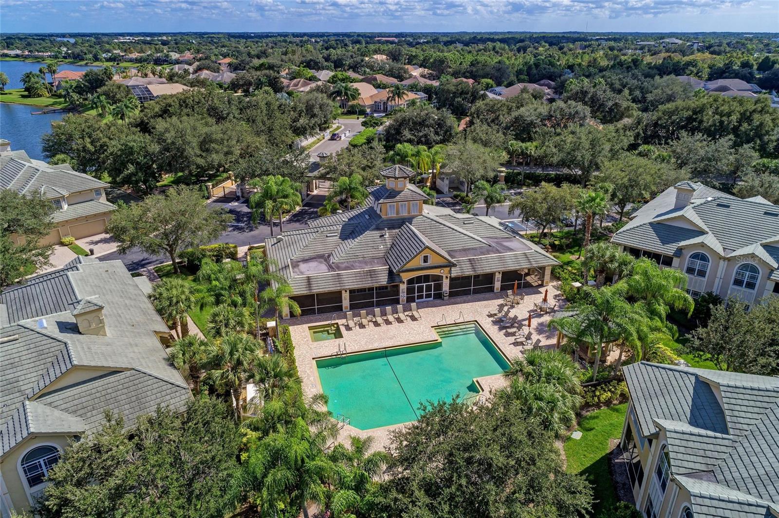 THE MOORINGS AT EDGEWATER - Residential