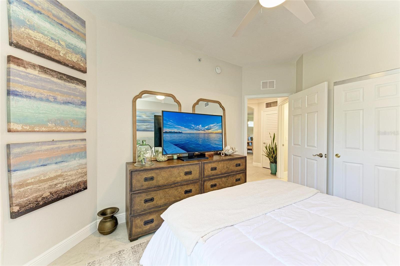 THE MOORINGS AT EDGEWATER - Residential