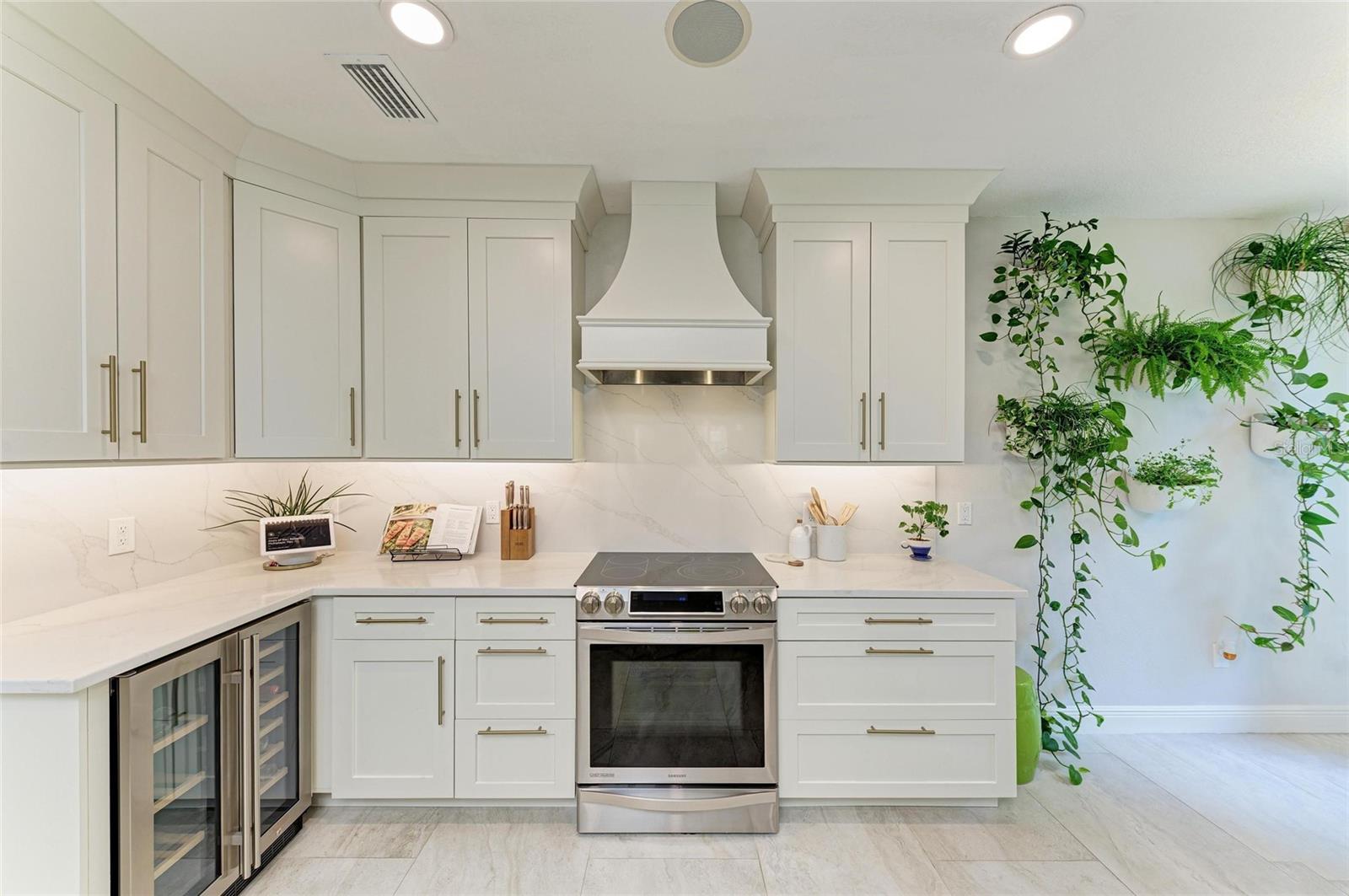 THE MOORINGS AT EDGEWATER - Residential