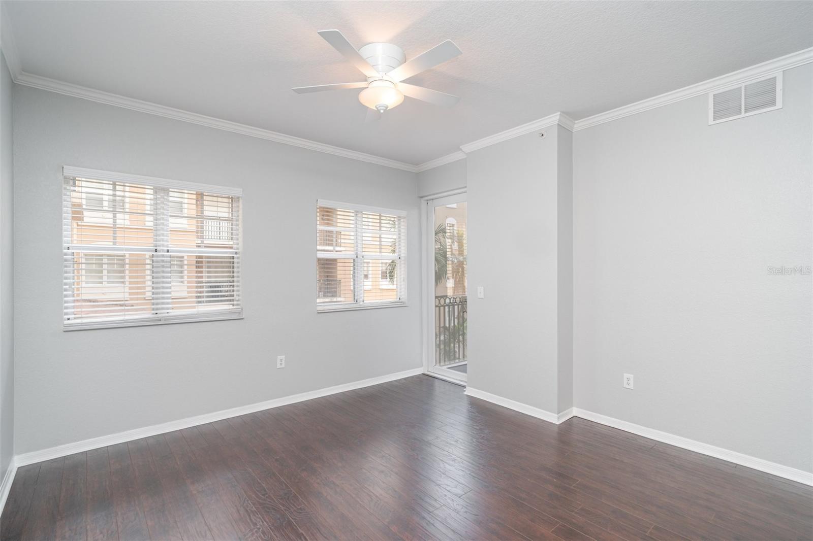 BROADWAY PROMENADE - Residential Lease