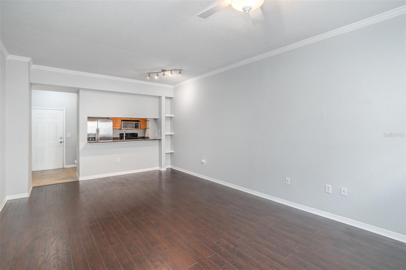 BROADWAY PROMENADE - Residential Lease