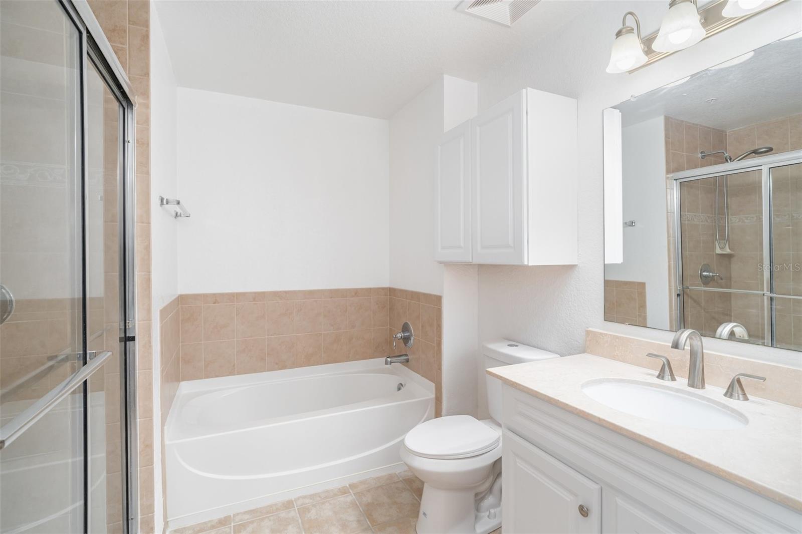 BROADWAY PROMENADE - Residential Lease