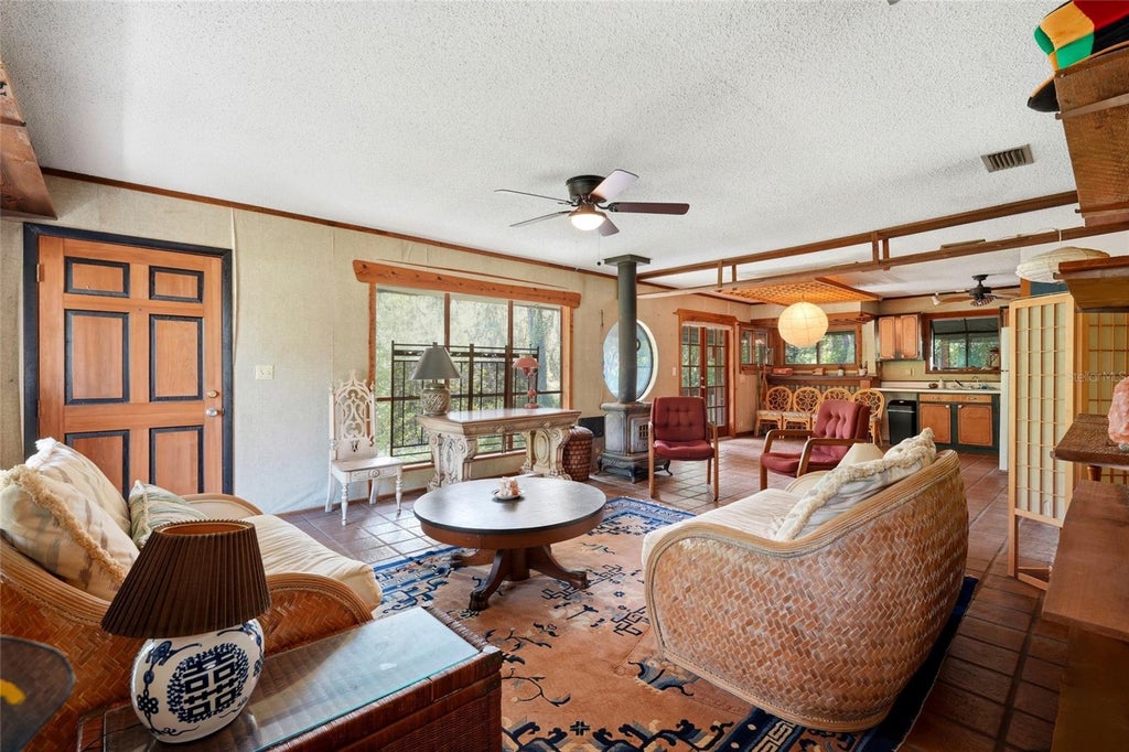 Photo of 504 NE 7th Street, Gainesville, FL 32601 (MLS # GC543030)