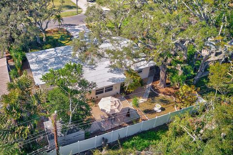 A home in LARGO