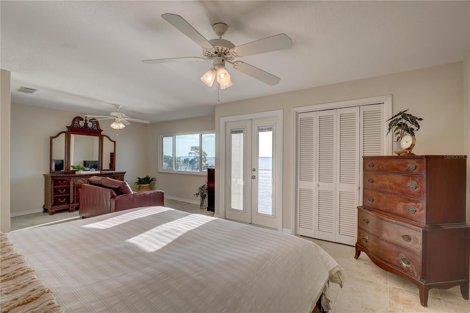 SOUTH PAULA POINT CONDO - Residential