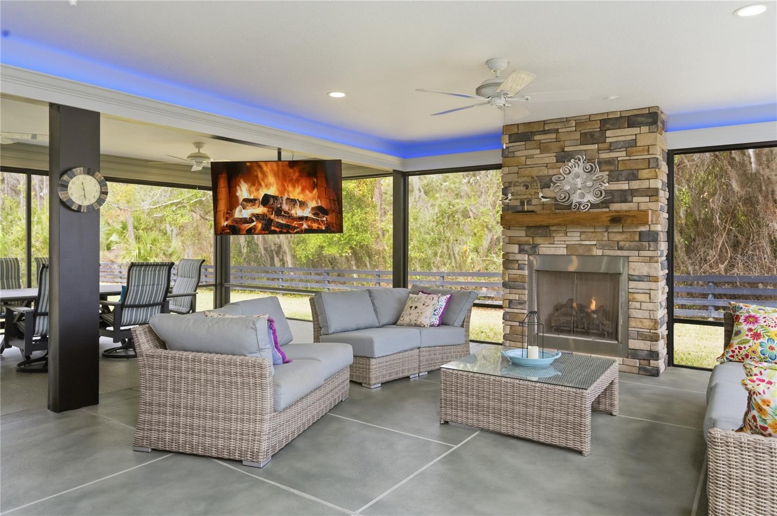 VILLAGES/SOUTHERN OAKS UN 31 - Residential