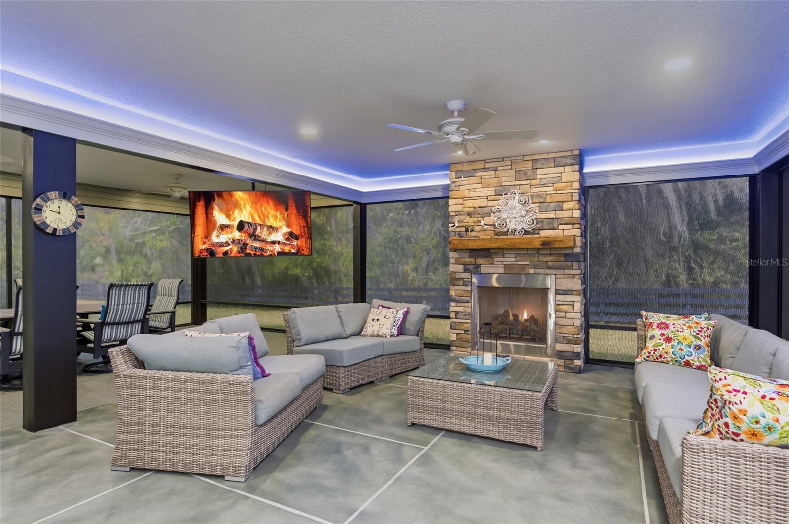 VILLAGES/SOUTHERN OAKS UN 31 - Residential