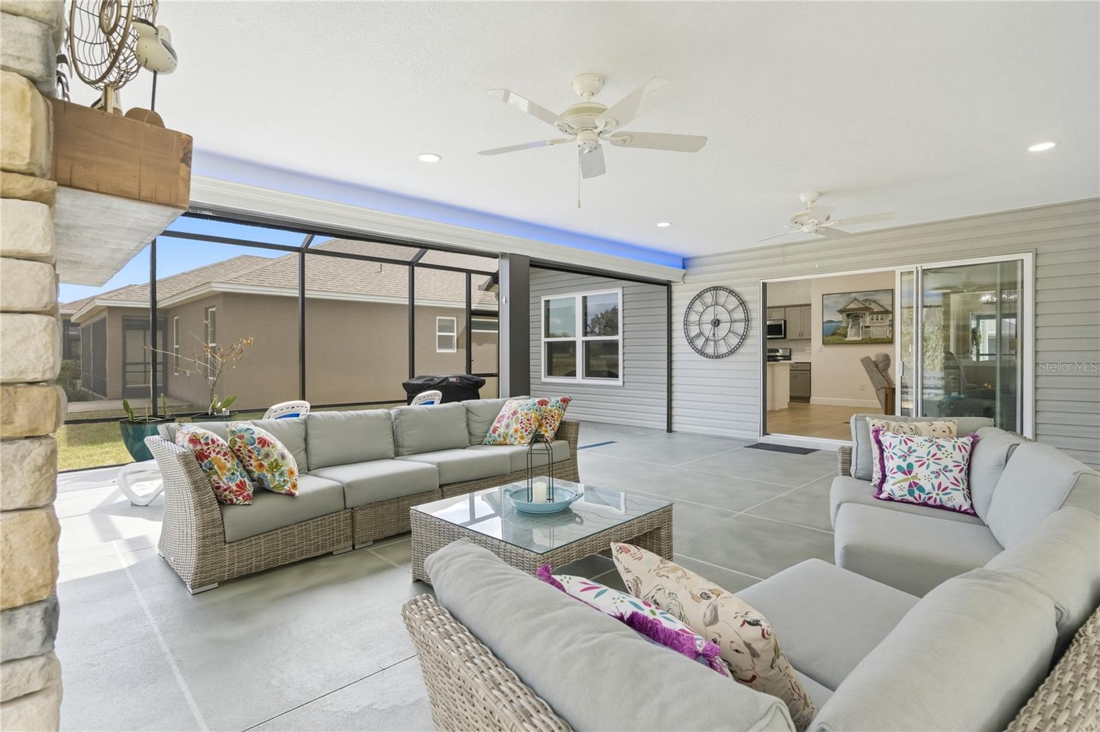 VILLAGES/SOUTHERN OAKS UN 31 - Residential