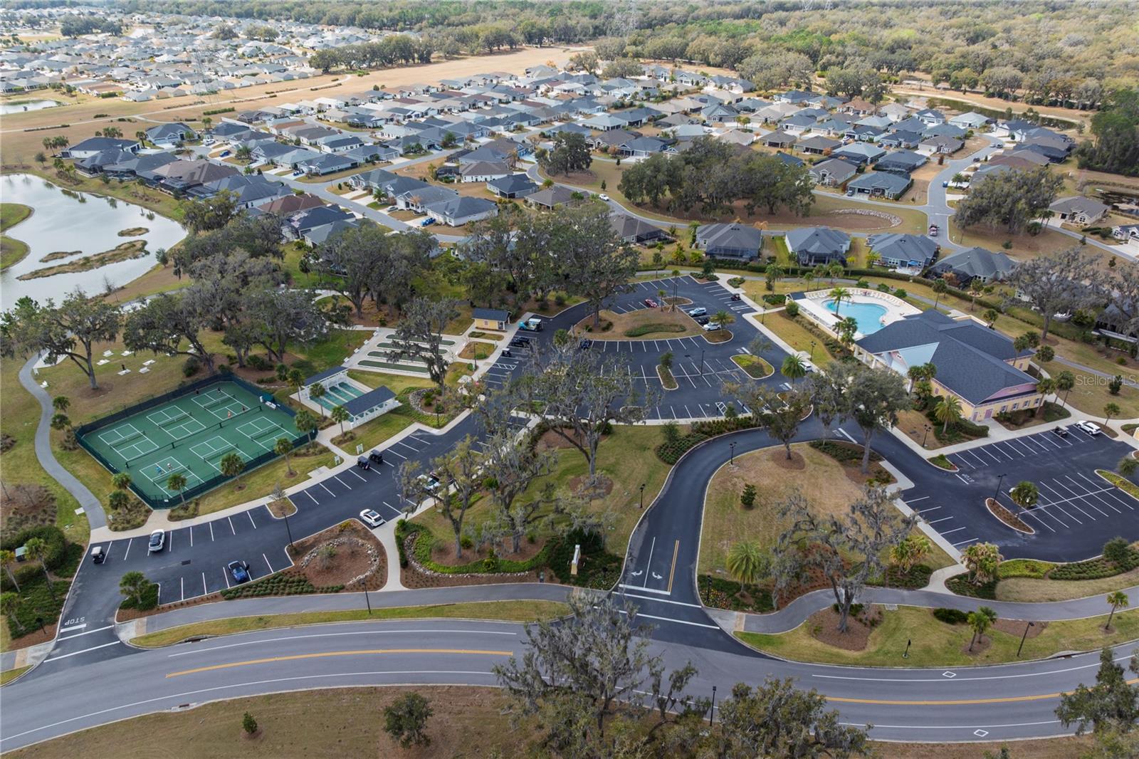 VILLAGES/SOUTHERN OAKS UN 31 - Residential