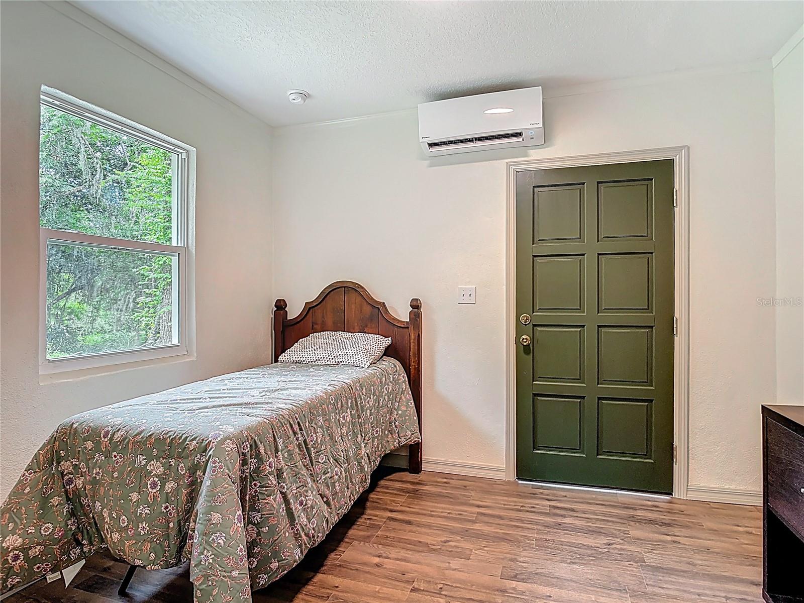 WILSONS BLK 85-86 DELAND - Residential