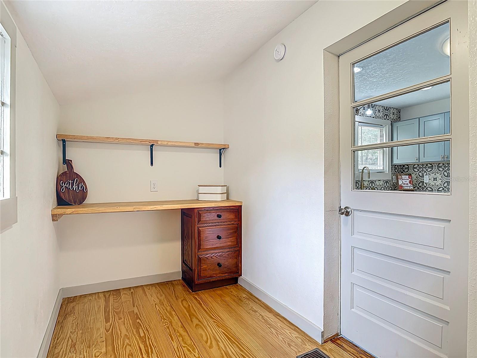 WILSONS BLK 85-86 DELAND - Residential