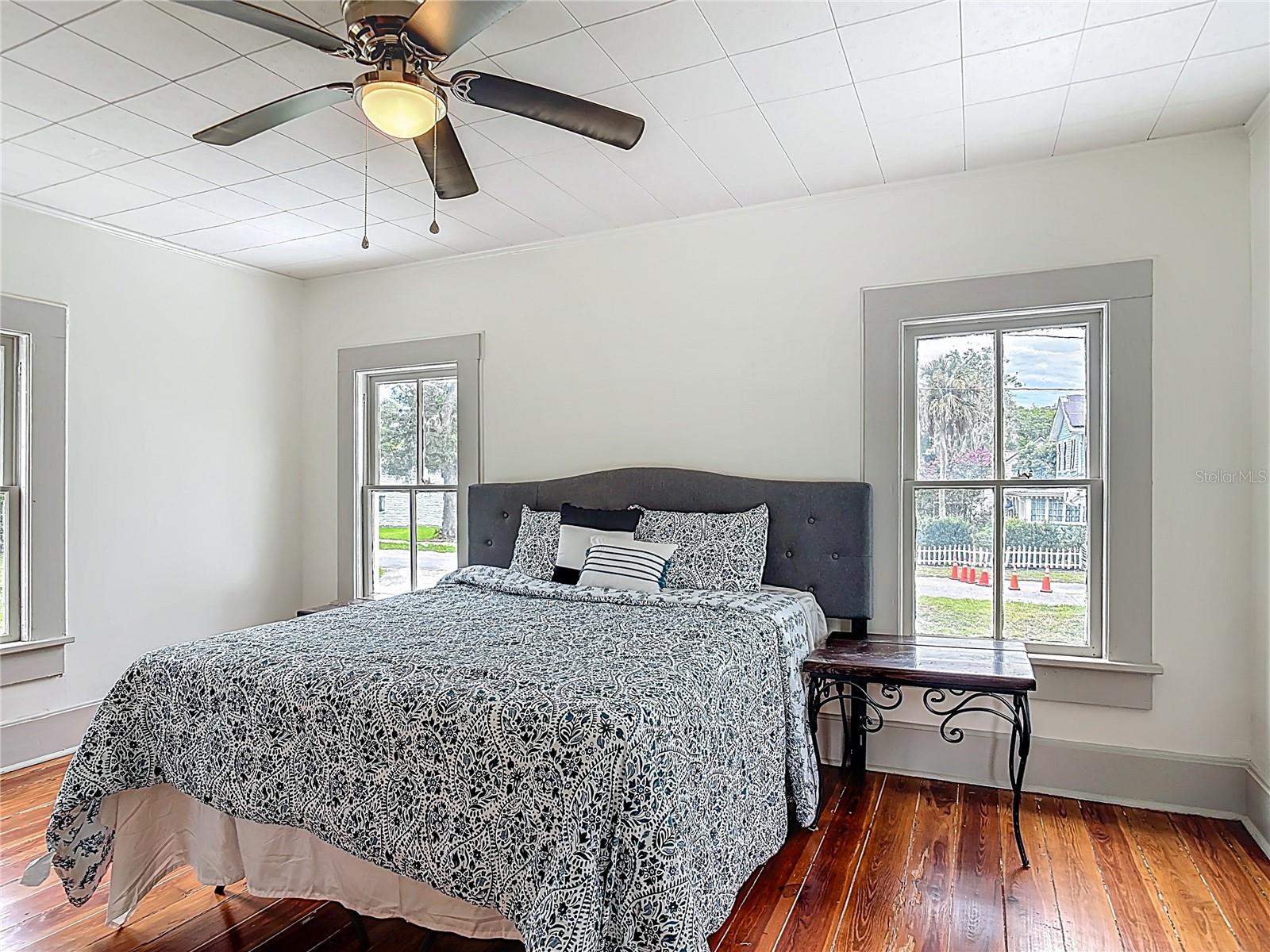 WILSONS BLK 85-86 DELAND - Residential