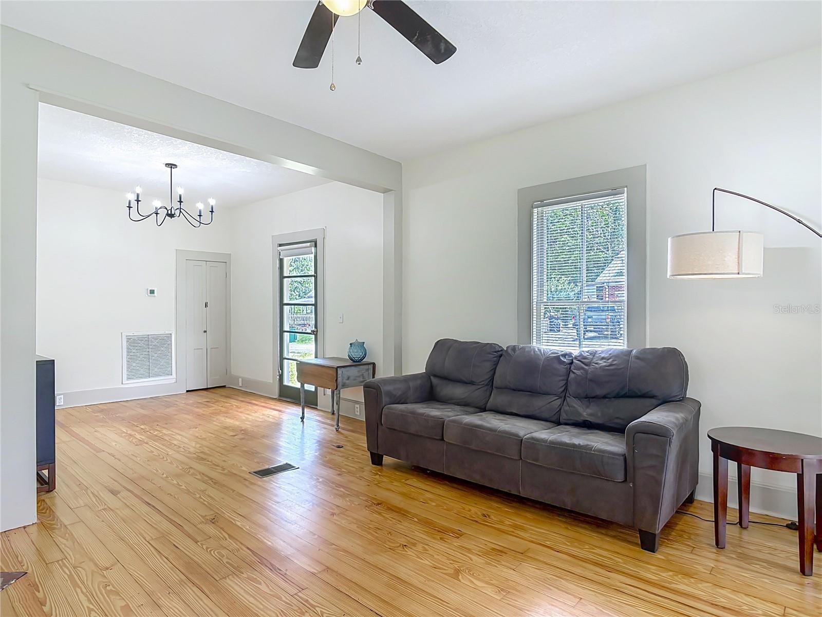 WILSONS BLK 85-86 DELAND - Residential