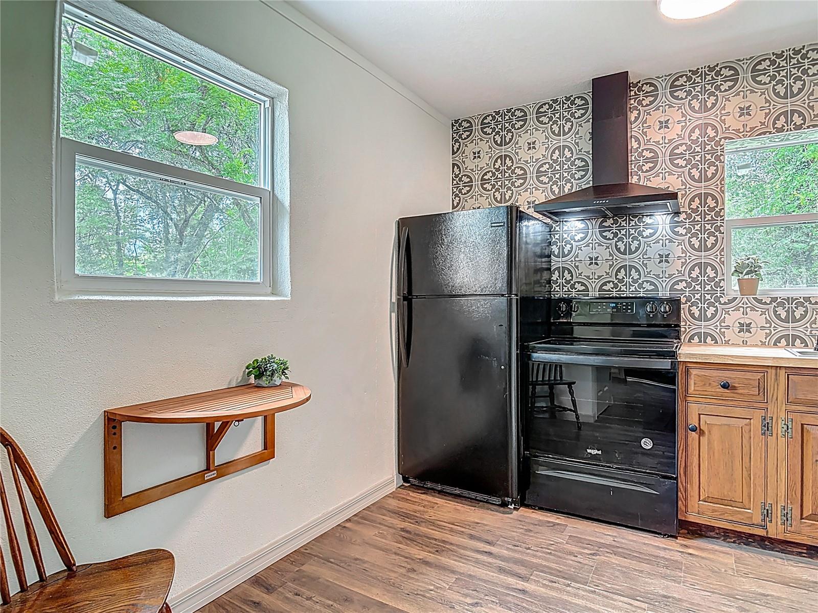 WILSONS BLK 85-86 DELAND - Residential