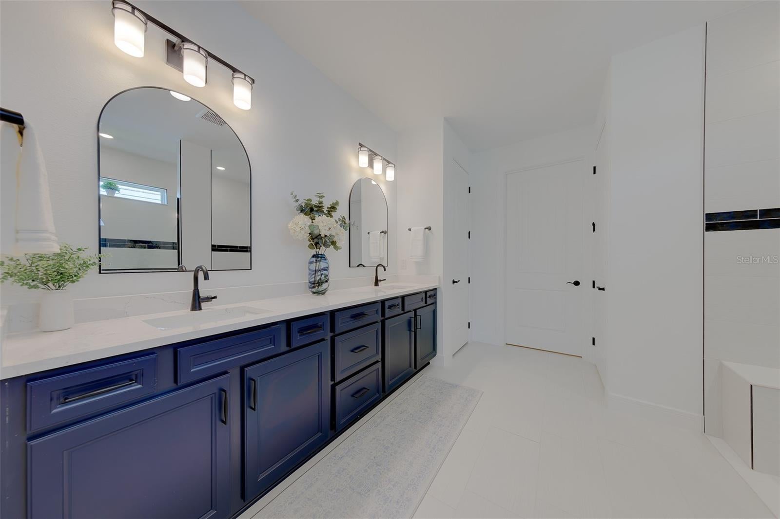 11436 SHORELINE TRAIL