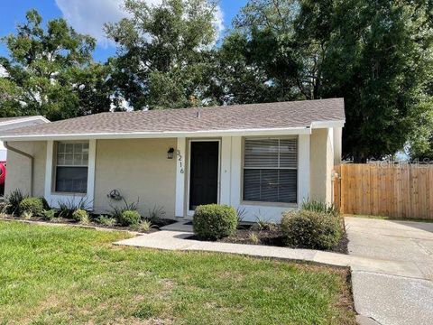 Photo of 3216 Saddlebrook Avenue, Tampa, FL 33618 (MLS # O6409327)