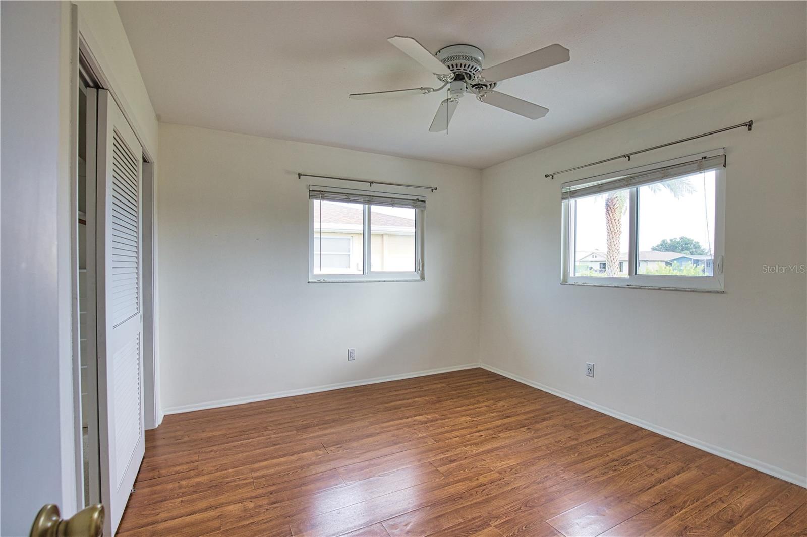 VENICE GARDENS - Residential Lease