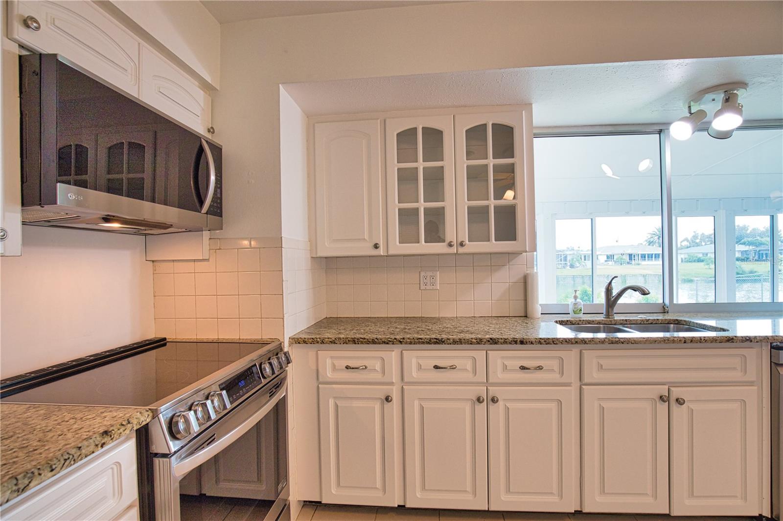 VENICE GARDENS - Residential Lease