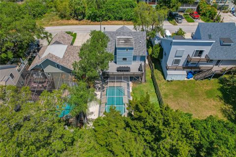 A home in PALM HARBOR