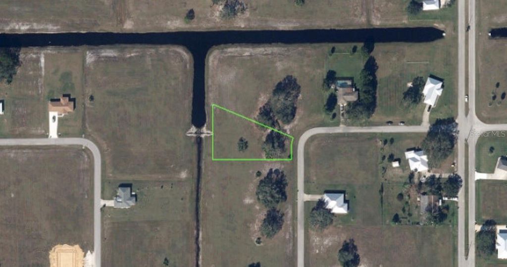 Photo of 432 Mirador Drive, Sebring, FL 33876 (MLS # S5147364)