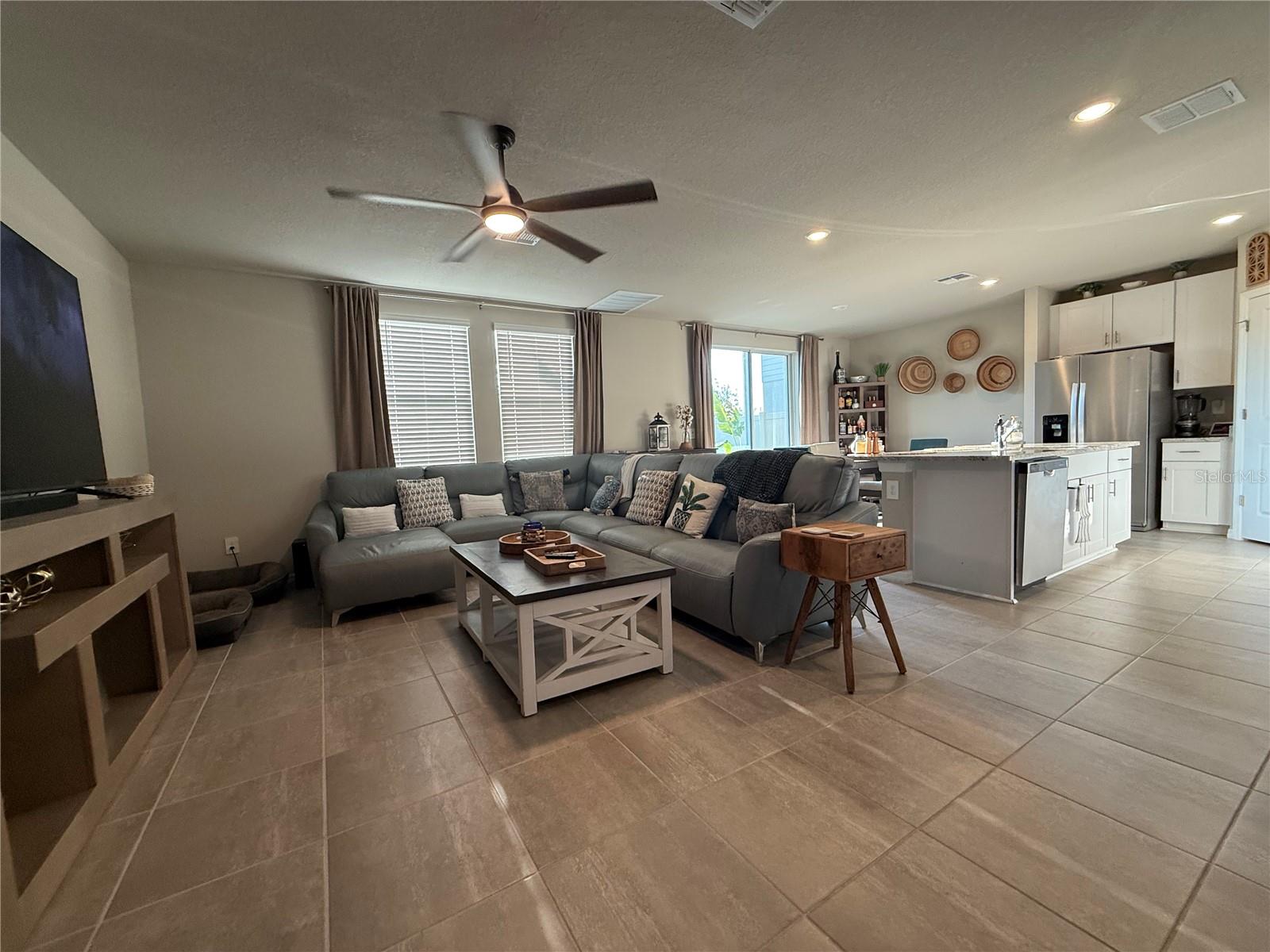 PARK EAST PH 1B 2 3A & 3B - Residential Lease
