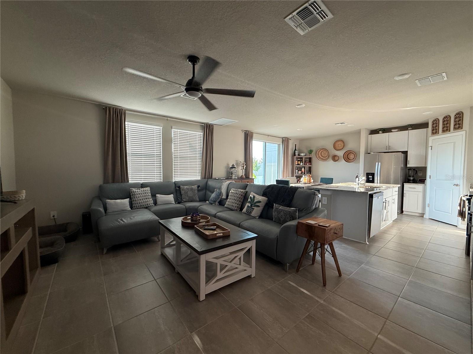 PARK EAST PH 1B 2 3A & 3B - Residential Lease