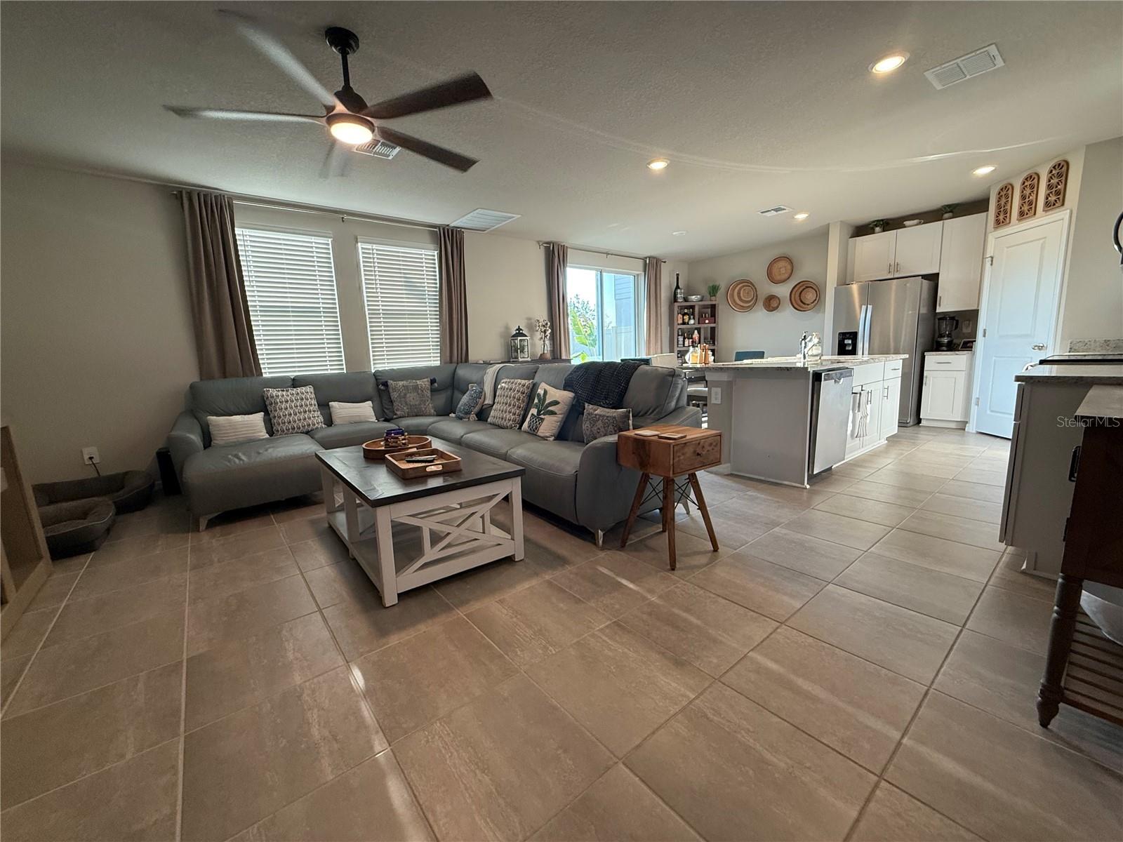 PARK EAST PH 1B 2 3A & 3B - Residential Lease