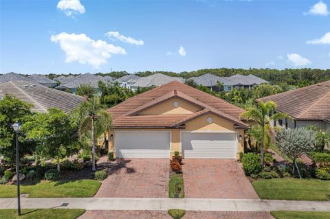 Photo of 21008 Fetterbush Place, Venice, FL 34293 (MLS # A4663462)