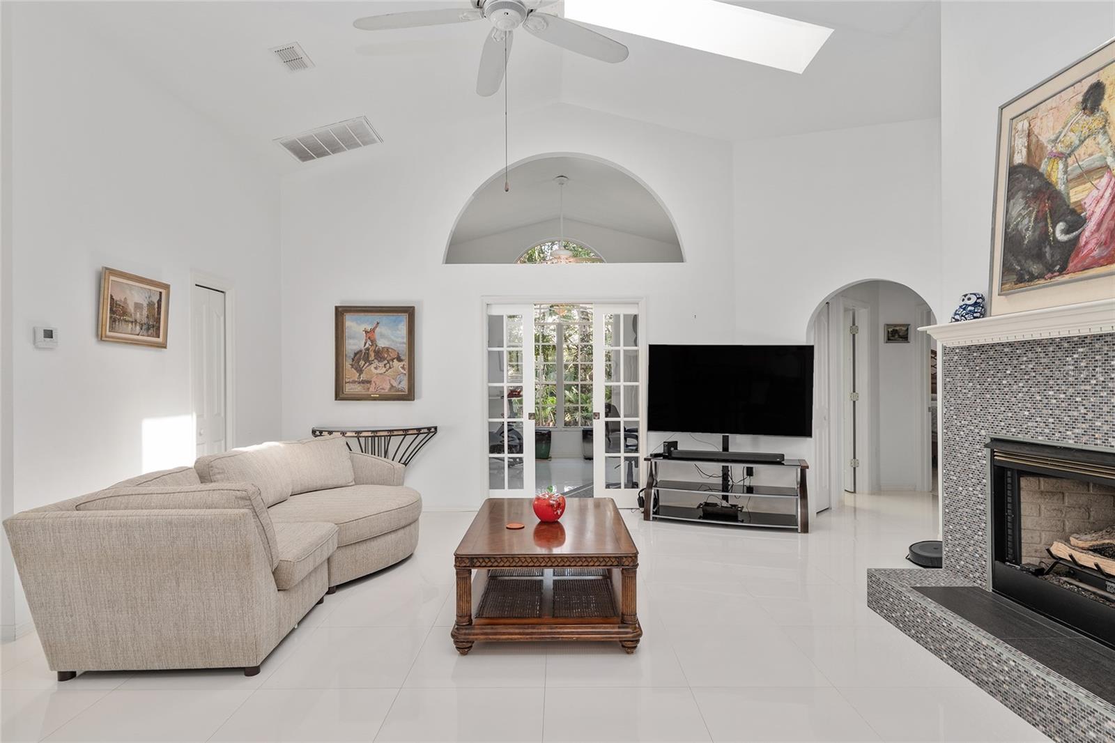 PALM POINT - Residential