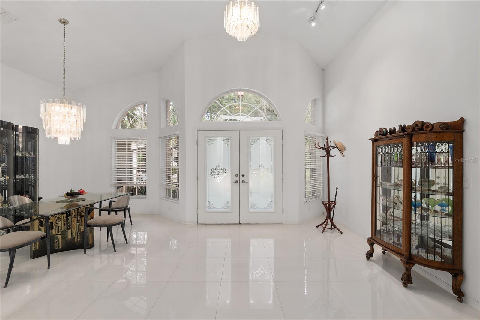 PALM POINT - Residential