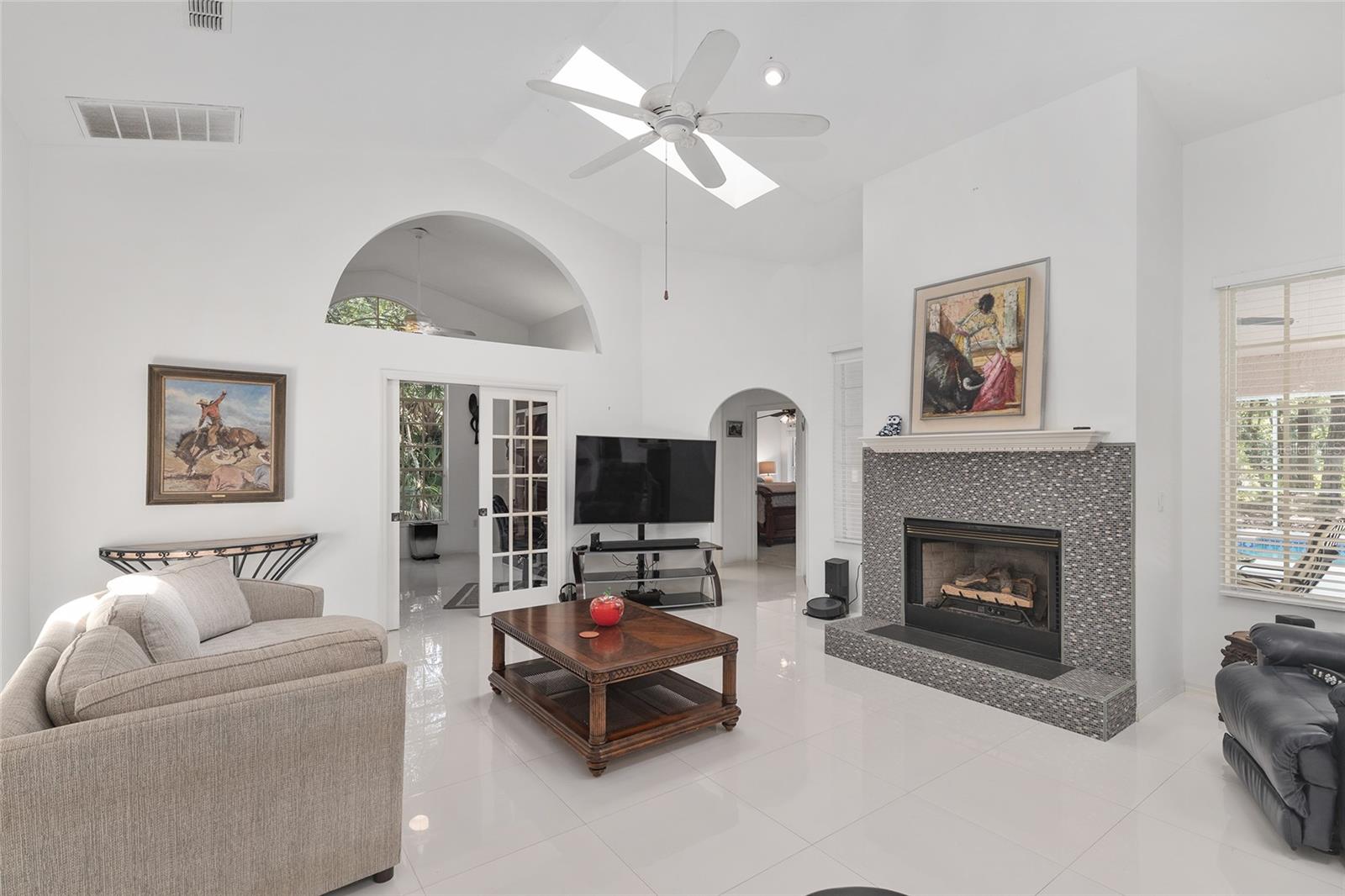 PALM POINT - Residential