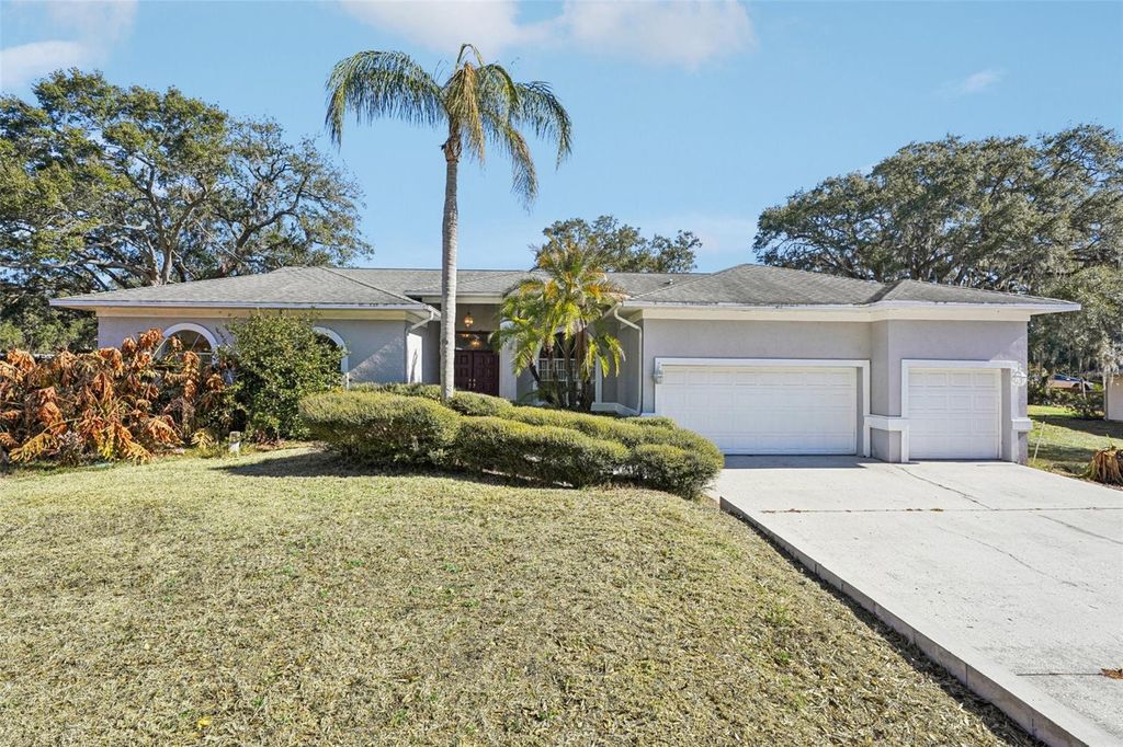 Photo of 918 Academy Drive, Brandon, FL 33511 (MLS # TB8504800)