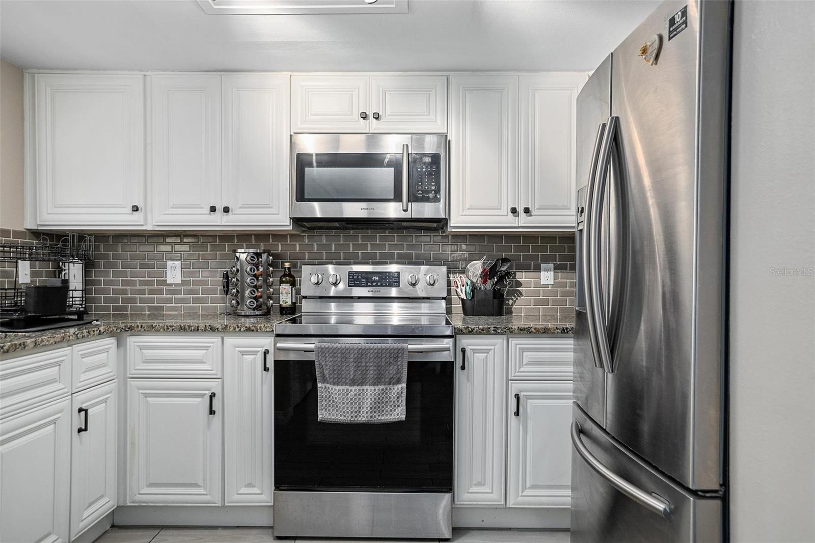 SEA WOODS CONDO PH 01 & 02 - Residential