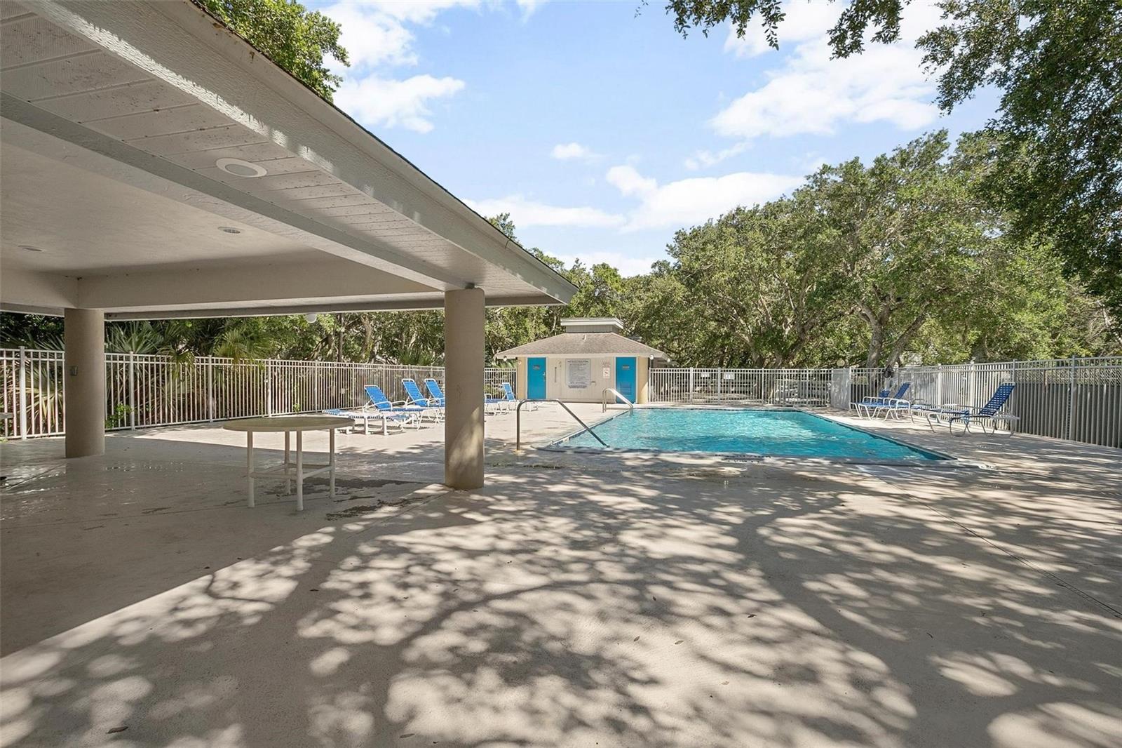 SEA WOODS CONDO PH 01 & 02 - Residential