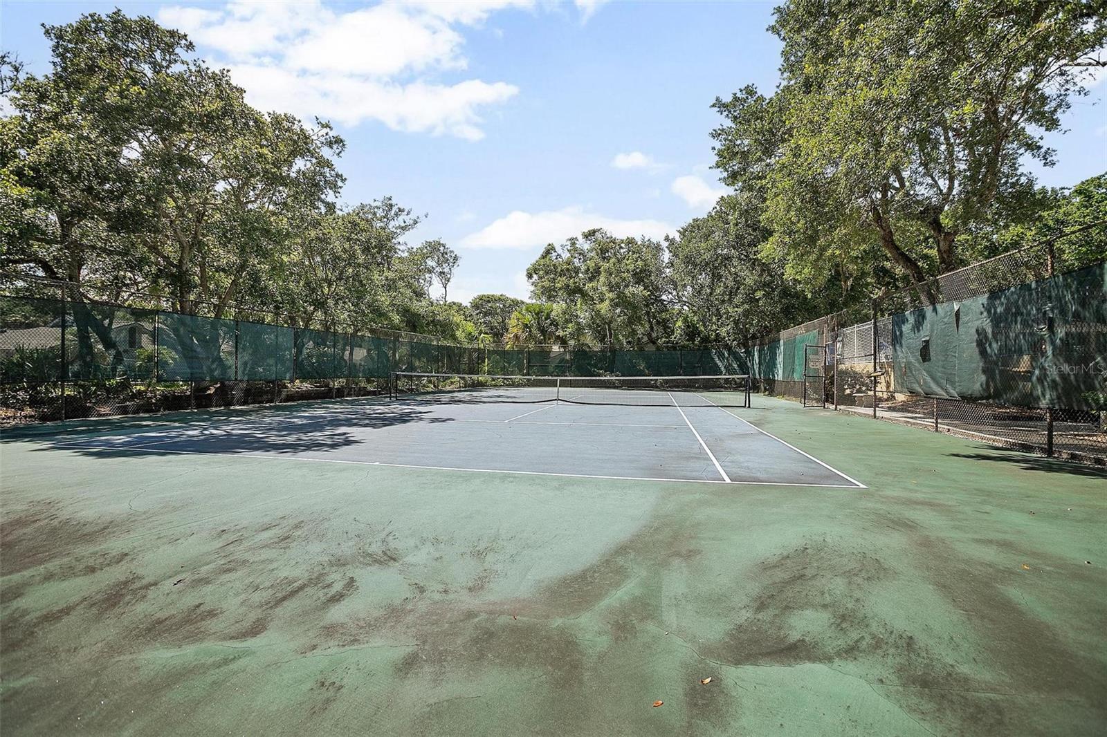 SEA WOODS CONDO PH 01 & 02 - Residential