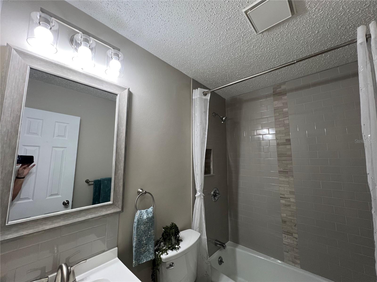 SILVER SPGS SHORES UN 47 - Residential