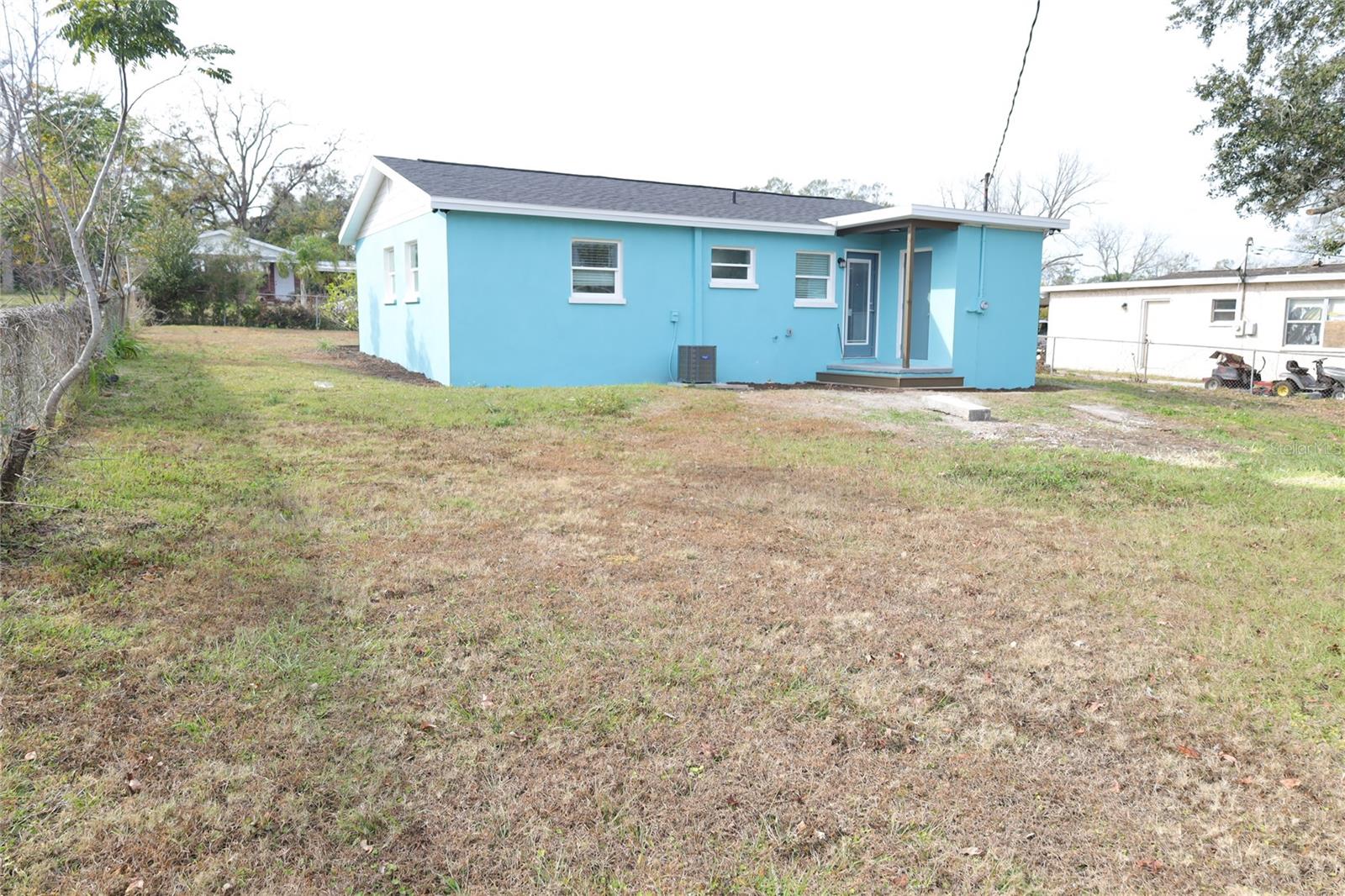 HILLSIDE MANOR - Residential