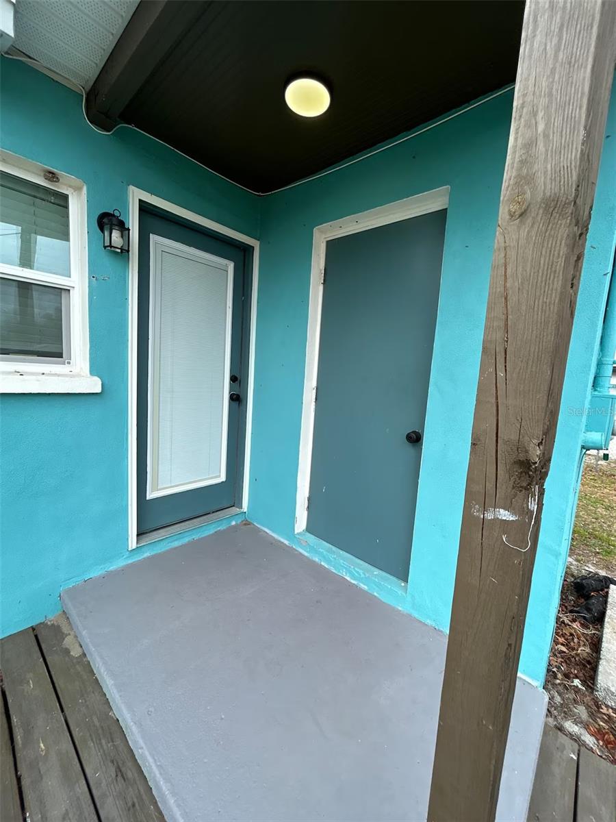 HILLSIDE MANOR - Residential