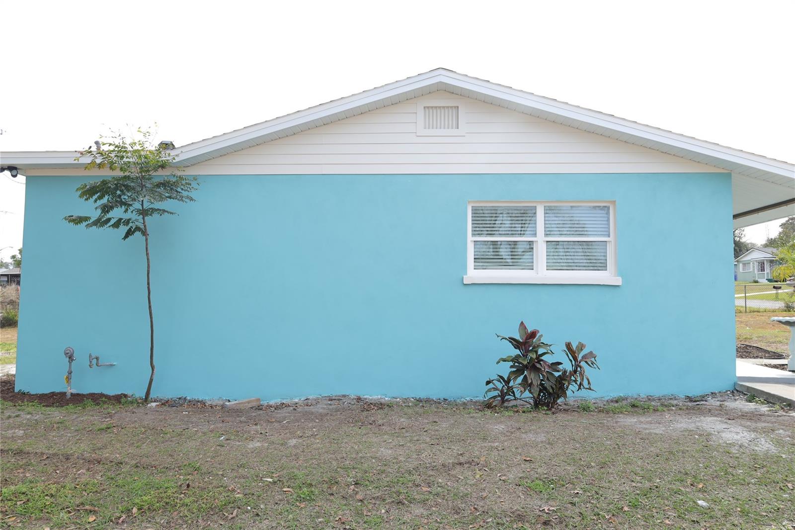 HILLSIDE MANOR - Residential