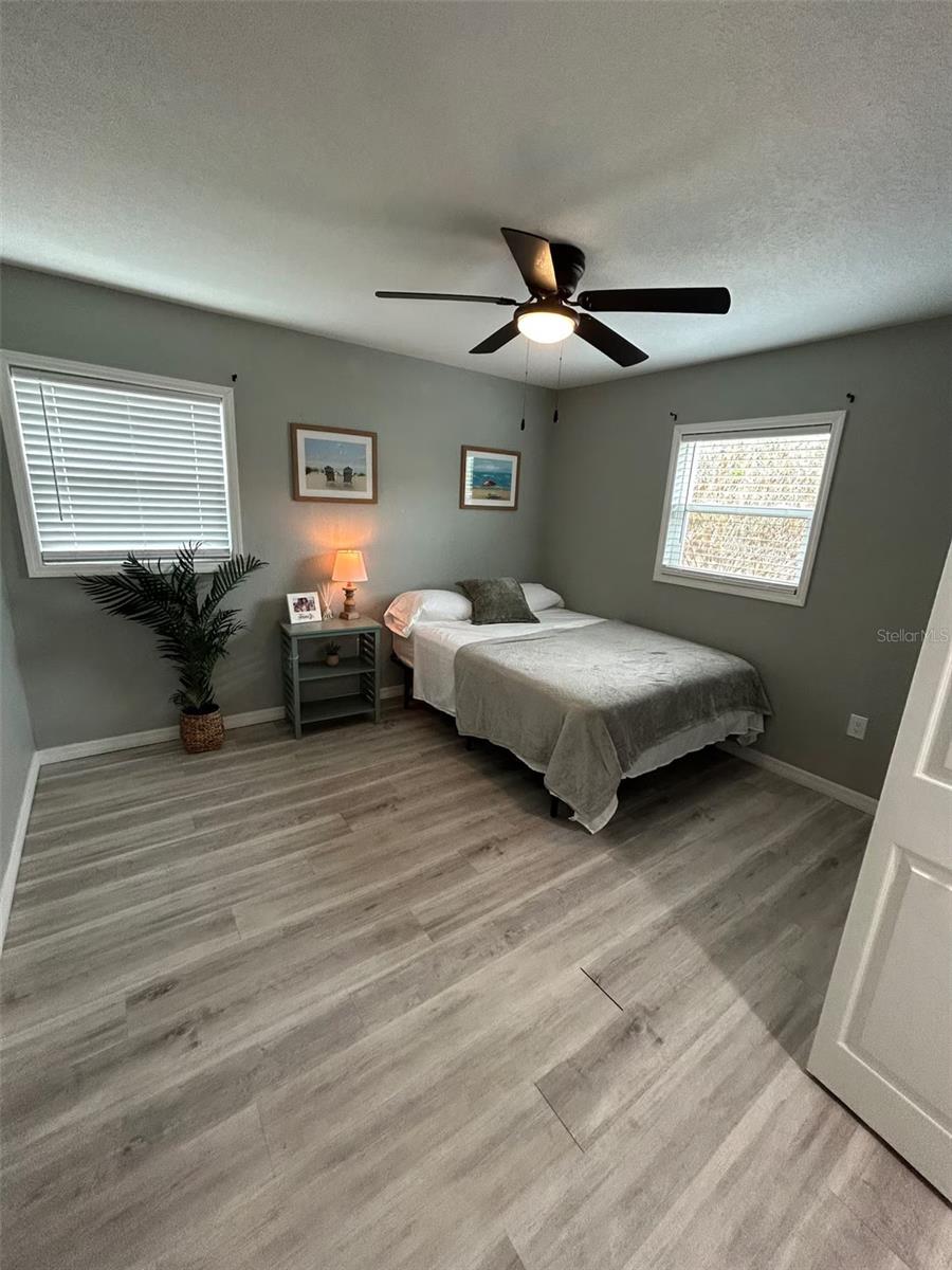 HILLSIDE MANOR - Residential