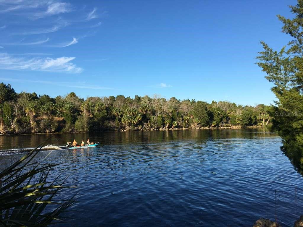 RAINBOW LAKES ESTATE - Land