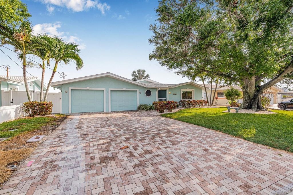 Photo of 352 La Hacienda Drive, Indian Rocks Beach, FL 33785 (MLS # TB8393260)