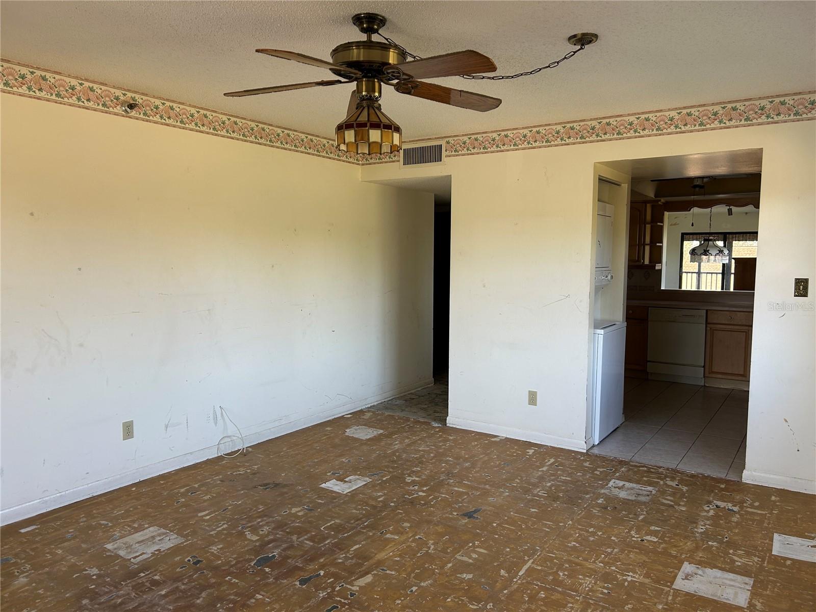 ISLAND VIEW SOUTH CONDO - Residential